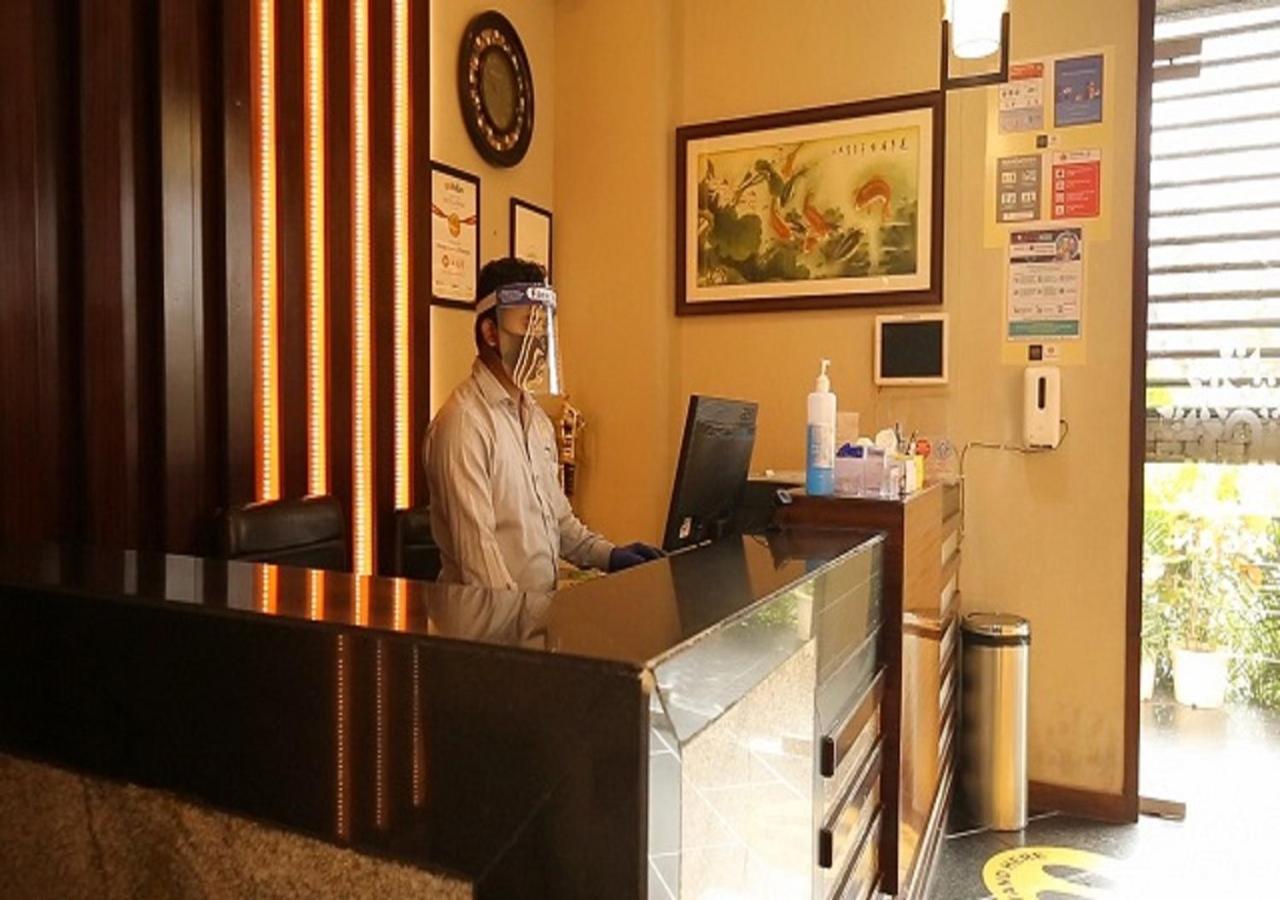 Istay Hotels Infantry Road Bangalore Exteriör bild